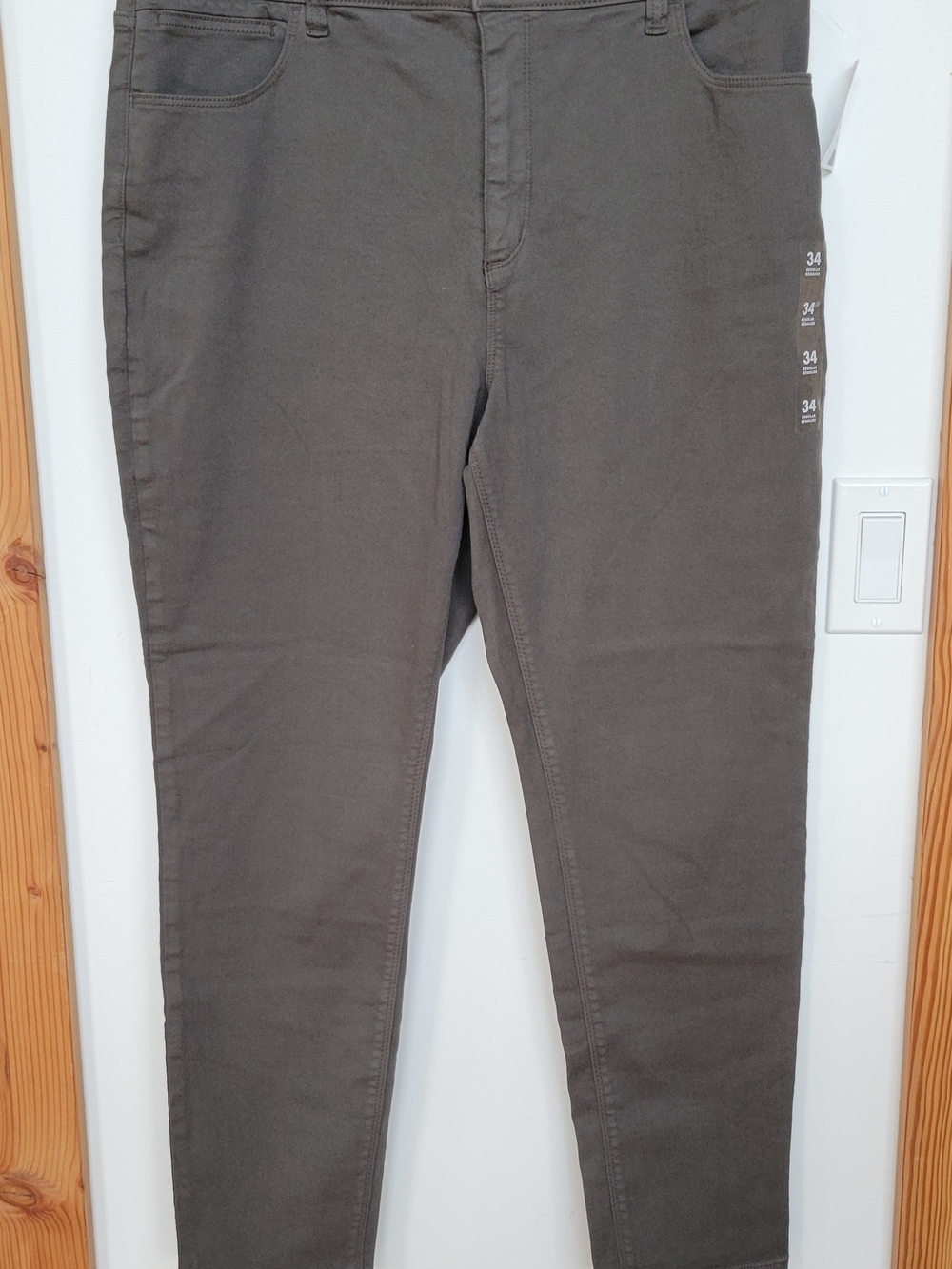 Highrise Skinny Jeans In Olive/Brown - Reitmans - Picture 2 of 5